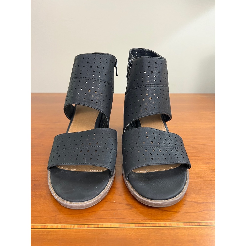 EuroSoft Tannyn Black Laser Cut Block Heel Sandals ES0040201 Size 8.5M